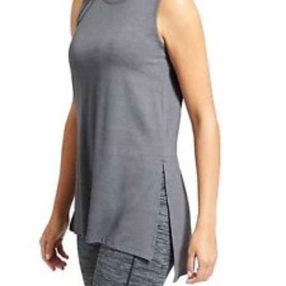 Athleta Side Split Tank in Grey‎